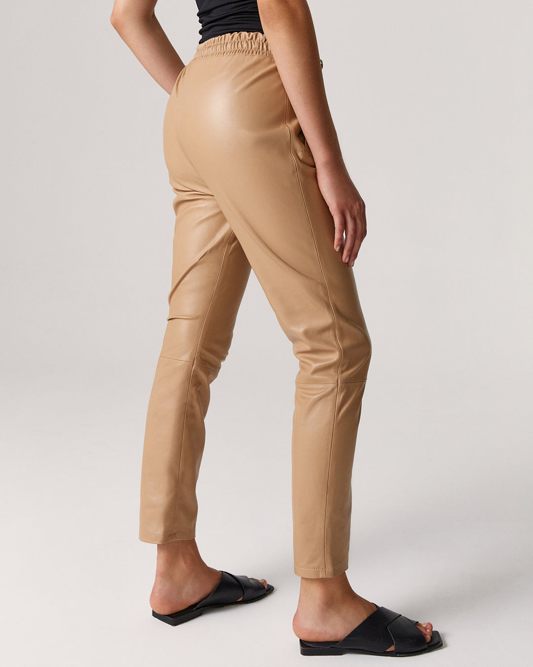 Babucha Elisa Camel (SALE)