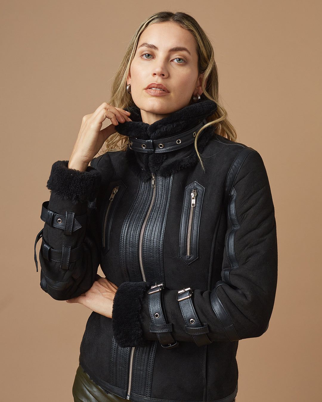 Campera Madison Gamuza Negro/Negro (SALE)