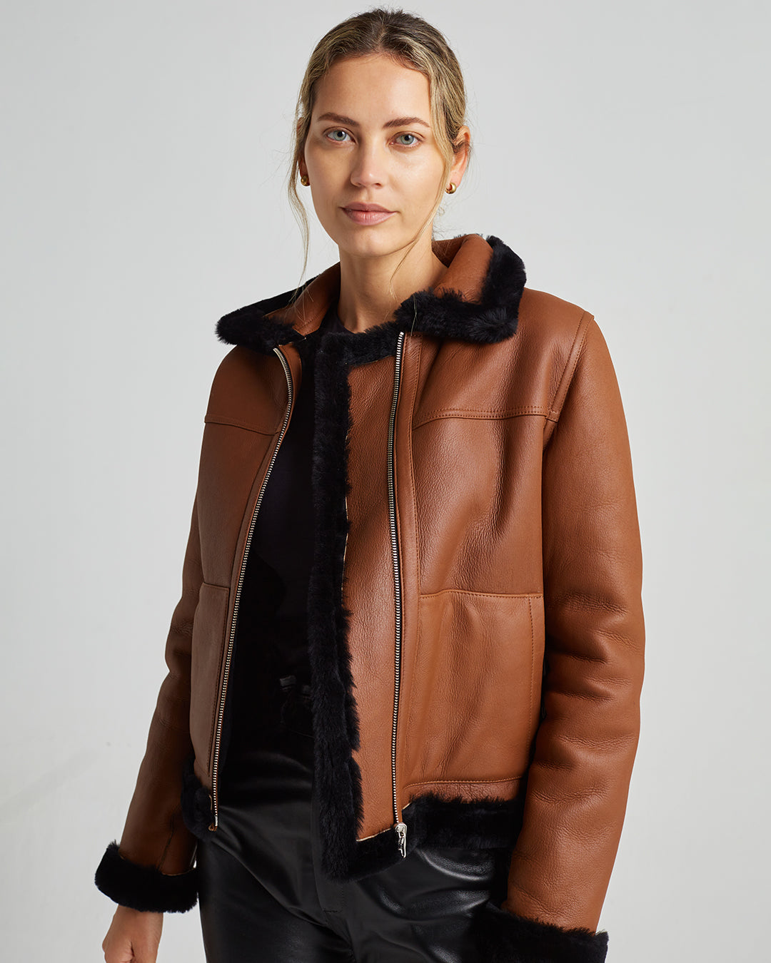 Campera Scarlett Reversible Suela/Negro (SALE)