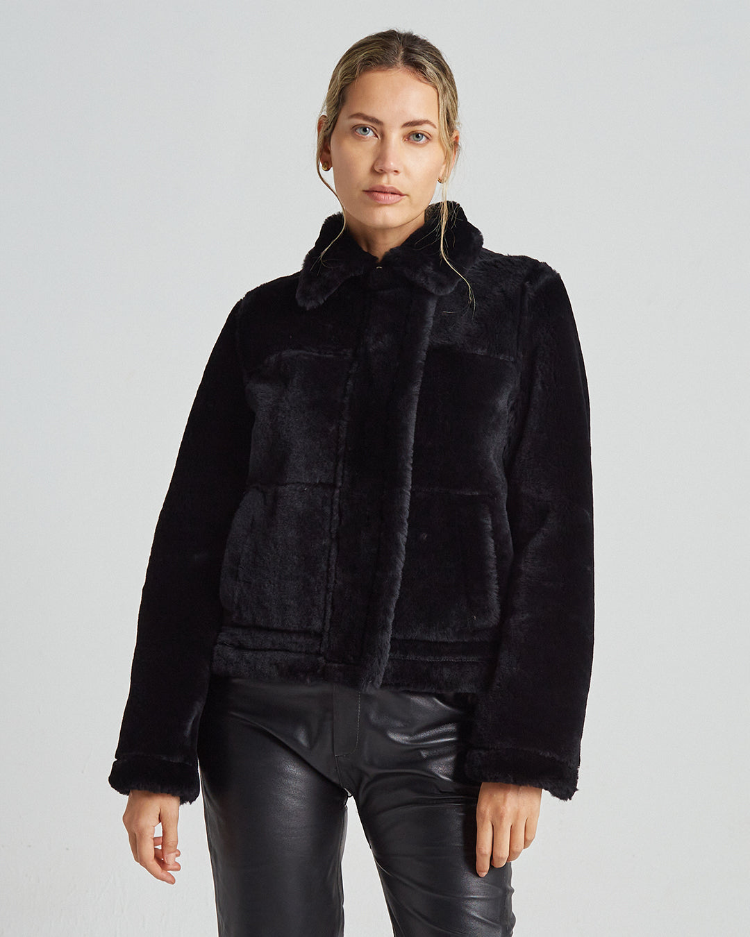 Campera Scarlett Reversible Suela/Negro (SALE)
