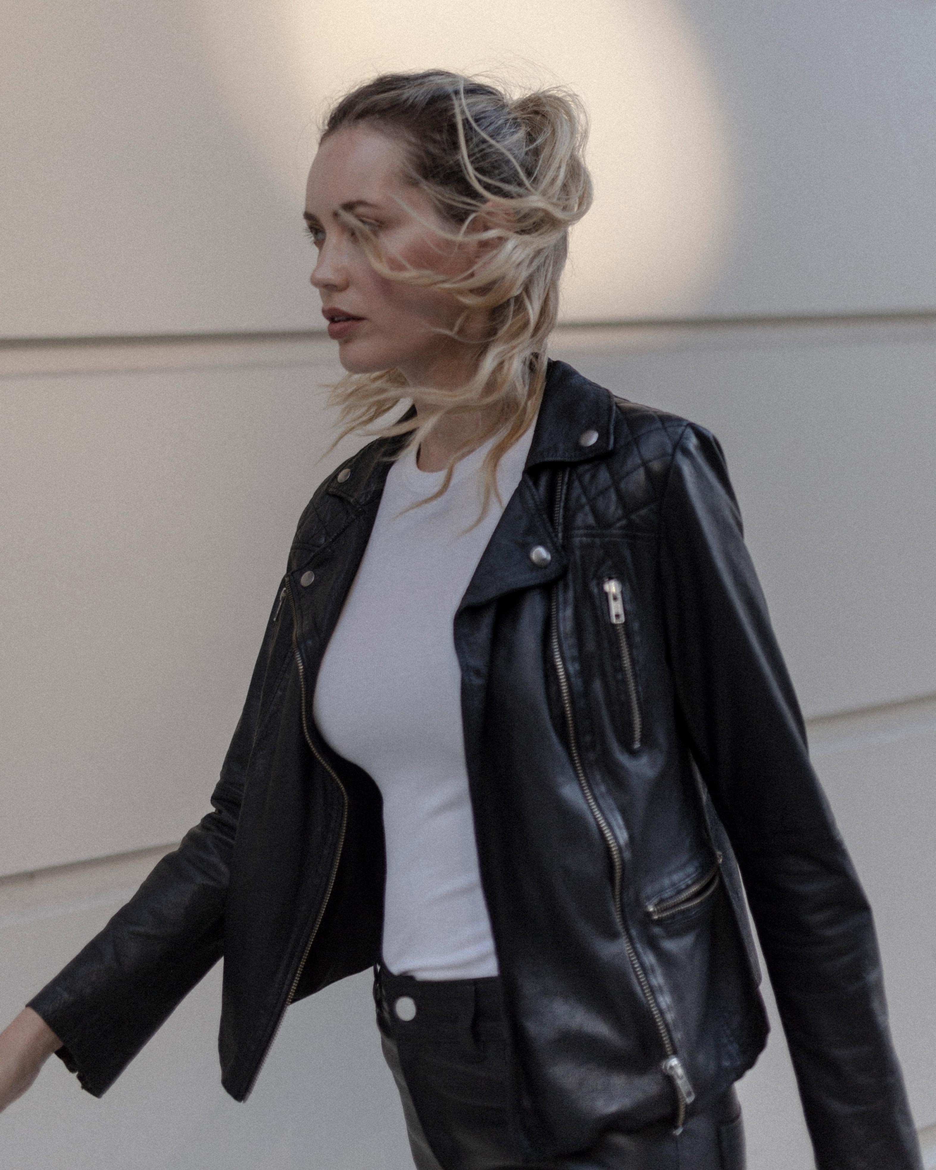 Campera Atenea Negra (SALE)