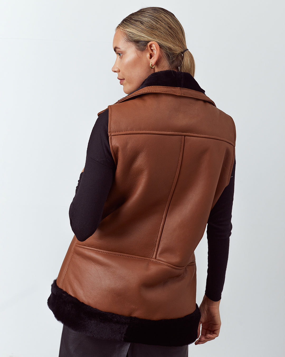 Chaleco Amy Reversible Suela/Negro