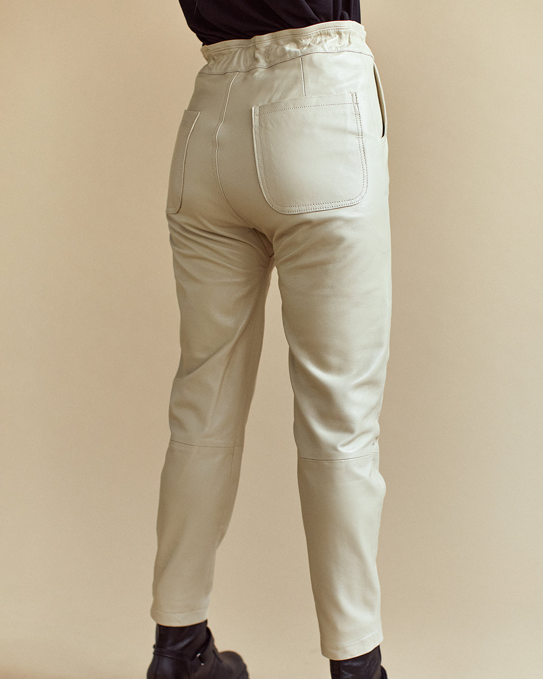 Pantalón Baggy Off-White (SALE)